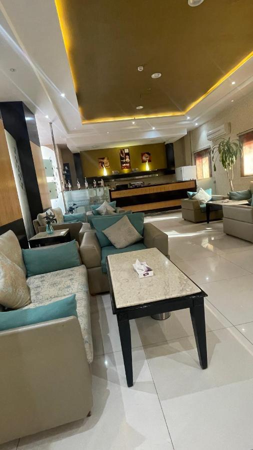 Aparthotel Tulip Al Rawdah Riad Exterior foto